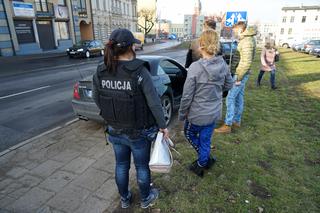 Trzy osoby zatrzymane za czerpanie korzyści majątkowych z prostytucji. Policja z Bydgoszczy rozbiła grupę sutenerów! [ZDJĘCIA]