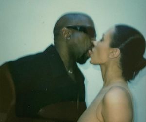 Dopiero co pękał z dumy obok rozgogolonej żony na gali. I już Kany West zapłaci Biance Censori 5 milionów za rozwód!