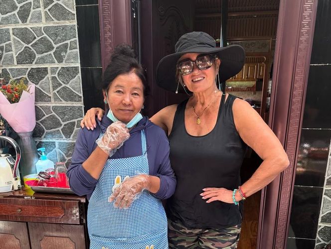 Ewa Kasprzyk medytuje w Tybecie