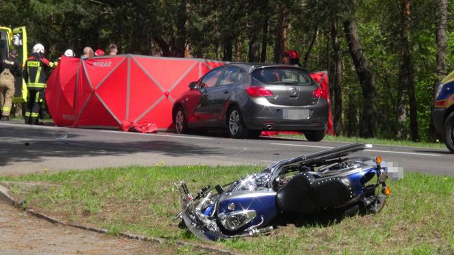 Śmierć na drodze pod Legionowem. Motocyklista zginął przejechany przez samochód