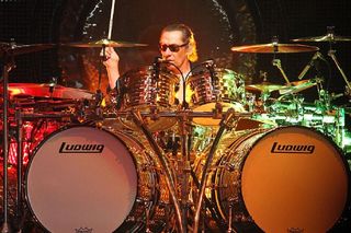 Alex Van Halen pracuje nad nowym albumem Van Halen? Potencjalny gitarzysta, który miałby na nim zagrać, zabrał głos w sprawie