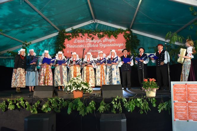 Dzień Tradycji, Stroju i Pieśniczki Regionalnej w Strumieniu 