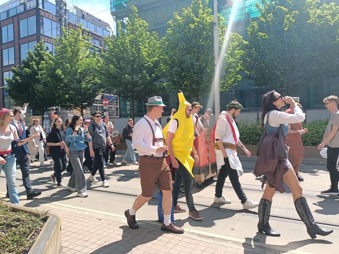 Korowód studencki rozpoczyna Juwenalia Śląskie 2025 w Katowicach