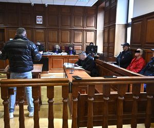 Proces w sprawie zabójstwa niemieckich emerytów. Sędzia do oskarżonego, który się nie przyznaje, ale ma dużo do powiedzenia: Brzmi to tak, jakby pan tam był