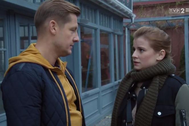 M jak miłość, odcinek 1425. Katia (Joanna Jarmołowicz), Paweł (Rafał Mroczek)