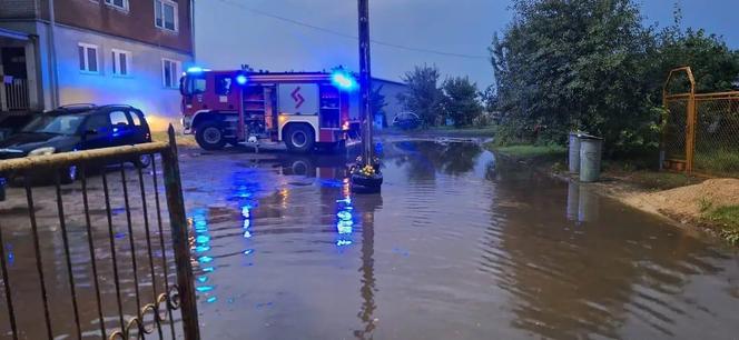 Kolejne groźne nawałnice przeszły nad Warmią i Mazurami. Strażacy interweniowali kilkaset razy [ZDJĘCIA]