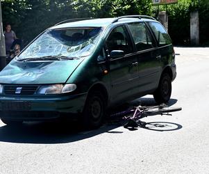 Rowerzysta potrącony przez samochód. Utrudnienia na ul. Chopina w Szczecinie