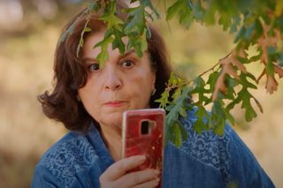 Naciye przypadkiem zabija Alpera, a Seda zakrada się do domu Gonul, by pozbyć się Zeynep.