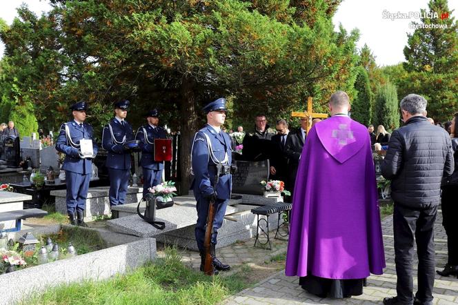  "Śpij, kolego...". Policjanci pożegnali tragicznie zmarłego st. asp. Bartłomieja Bojanowskiego
