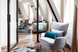 Posadzki w jodełkę