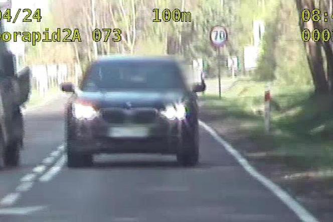 Lubelskie: Kierowca BMW jechał na „czołówkę” z radiowozem. Na wideo widać wszystko!