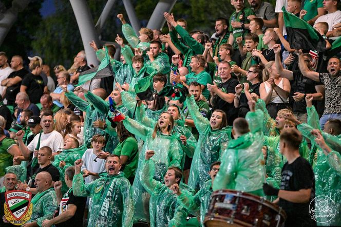 To było wielkie święto futbolu w Starachowicach. A oprawa kibiców SZTOS