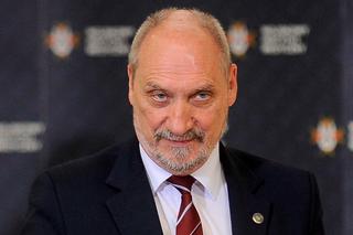 Wojna o tupolewa. Macierewicz ma WIELKI żal do prokuratury