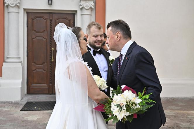 Tak żona Przemysława Czarnka wystroiła się na ślub. Elegancko?