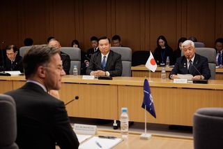 Chiny i Rosja wzmacniają współpracę wojskową. NATO z niepokojem obserwuje sytuację