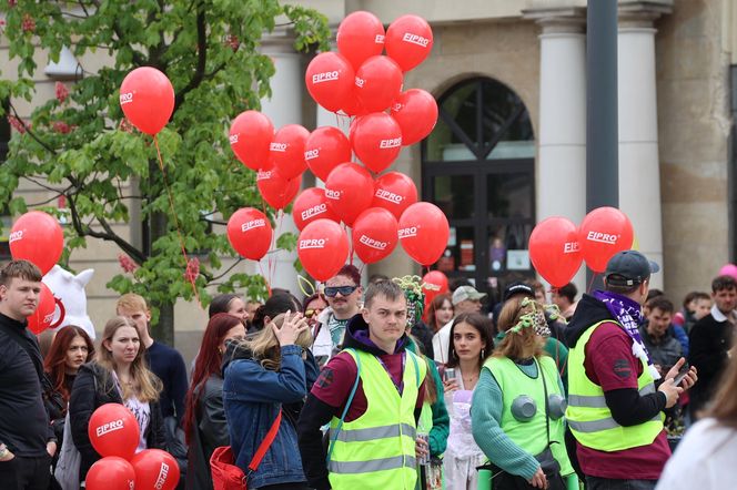 Kosmiczny korowód studencki przeszedł 9 maja ulicami Lublina