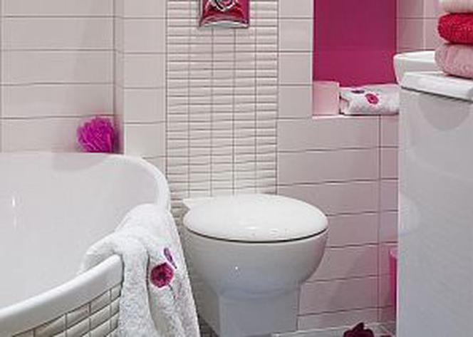 Różowa łazienka. Odważna metamorfoza