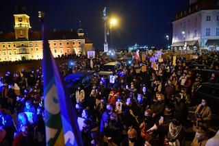 Strajk kobiet. GORĄCO w Warszawie! Były starcia z policją!