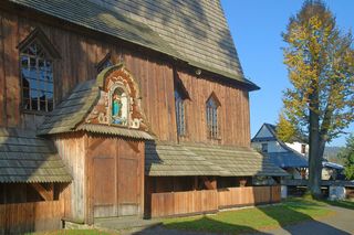 To jeden z najpiękniejszych drewnianych kościołów w Małopolsce. Jest uznawany za perłę gotyku