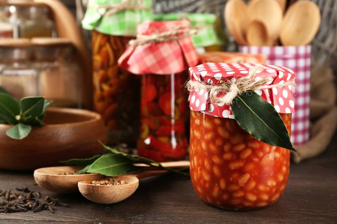 Fasolka po bretońsku na zimę - pyszny obiad wprost ze słoika na awaryjne sytuacje