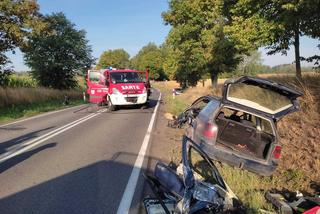 Bachorza. Wypadek na DK 59. Po czołowym zderzeniu osobówek jedna osoba ranna [ZDJĘCIA]