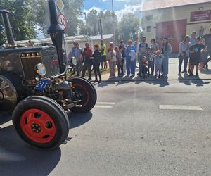 XXIII Międzynarodowy Festiwal Starych Ciągników i Maszyn Rolniczych im. Jerzego Samelczaka. Zdjęcia z parady i terenu festiwalu