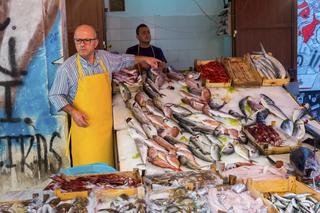 Rano małże, wieczorem wino na dachu