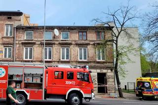 Łódź. Martwy pracownik wydobyty z gruzów. Jest śledztwo ws. katastrofy budowlanej kamienicy [ZDJĘCIA]