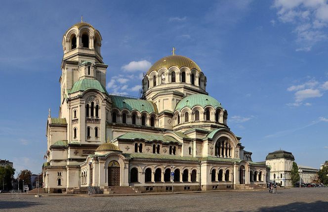 Złote kopuły i majestatyczne góry niecałe dwie godziny od Krakowa. Wystartowały loty na świetny city break 