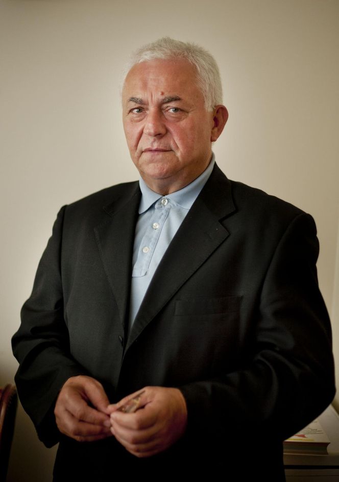 Piękna posłanka pojechała na wakacje z bliskim współpracownikiem Andrzeja Leppera! Pikantne zdjęcia!