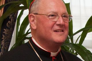 Cisza przed białym dymem. Kardynał Dolan wchodzi do konklawe 2025 i żegna się z wiernymi