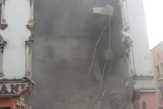 Katastrofa budowlana w centrum Rybnika. Zawaliła się część kamienicy Świerklaniec [ZDJĘCIA]