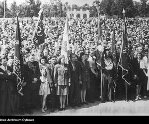 Ogłoszenie manifestu PKWN 22 lipca 1944 uznaje się za historyczny początek PRL. Co zapowiadał lipcowy manifest?