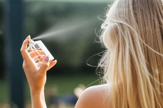 Te perfumy zawojowały świat beauty! Luksusowy akcent Twojej fryzury