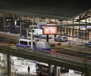 Hamburg, uzbrojony mężczyzna dostał się na teren lotniska