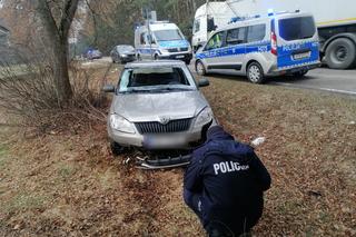 Pijany kierowca BMW spowodował wypadek. Kobieta w szpitalu. Trzech mężczyzn próbowało uciekać