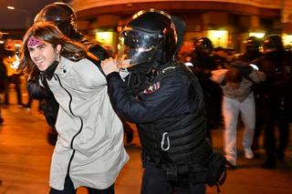 Rosjanie wyszli na ulice. Kilkaset osób zatrzymanych za protesty przeciwko mobilizacji 