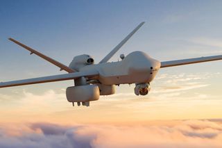 MQ-9B SkyGuardian z zasobnikami SIGINT/ELINT