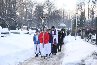 Pogrzeb tragicznie zmarłej 14-letniej Natalki z Andrychowa. Jej śmierć wstrząsnęła Polską