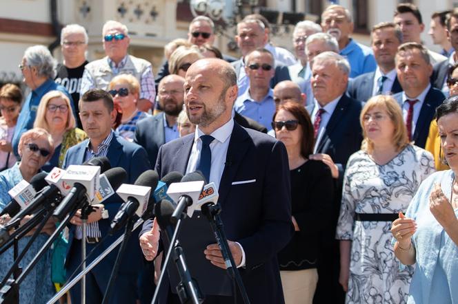 Wybory w Rzeszowie. Konrad Fijołek podziękował mieszkańcom za wybory! Kiedy zaprzysiężenie? 