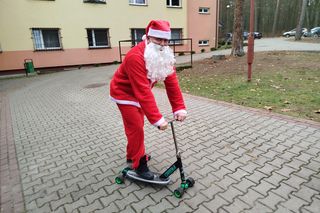 W 2024 roku rozwożenie słodkości dzieciom zajęło dwa dni. Obdarowanych zostało 10 placówek i SOS Wioska Dziecięca w Siedlcach