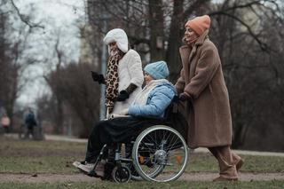 	Przyjaciółki 23 sezon odc. 268. Anka (Magdalena Stużyńska), Inga (Małgorzata Socha), Dorotka (Agnieszka Sienkiewicz)