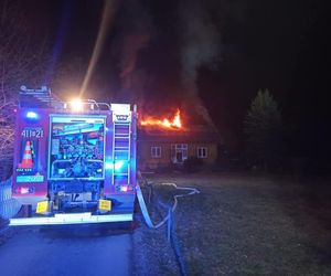 Pożar domu w Brzozowie. Nie żyją dwie osoby