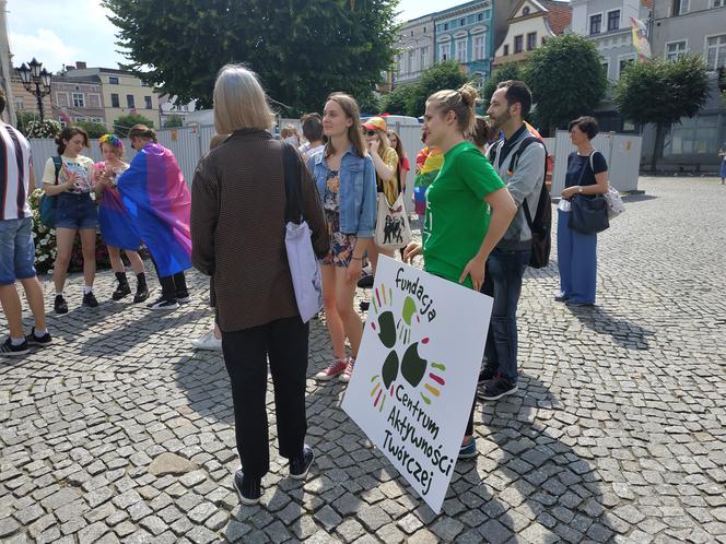 pikieta LGBT Leszno