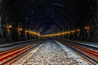 Pociągiem z Łodzi do Warszawy z prędkością 250 km/h? Nowy wniosek dla tunelu Kolei Dużych Prędkości