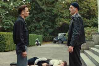 Zatoka szpiegów 2, odcinek 19. Franz (Bartosz Gelner), Johann (Karol Pocheć)