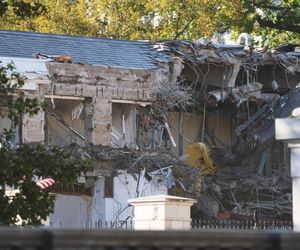 Szok! Biały Dom częściowo zburzony. Już wiadomo, co się stało