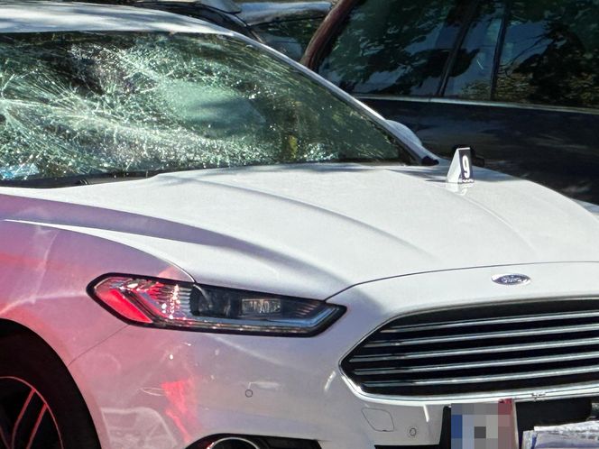 Uszkodzone samochody na Mokotowie