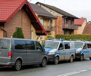 Trzy osoby zamordowane w Barcicach. Poszukiwany 25-latek zatrzymany!