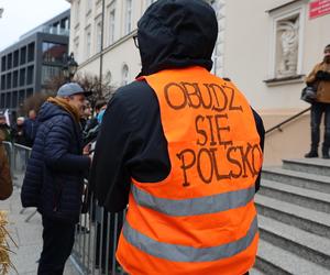 Protest rolników 20 marca przed Lubelskim Urzędem Wojewódzkim w Lublinie